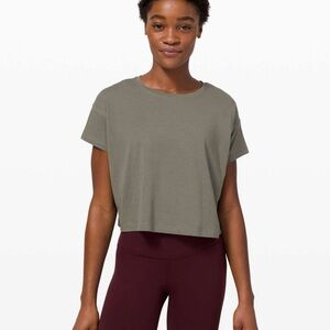 Lululemon Cates T-Shirt in Grey Sage